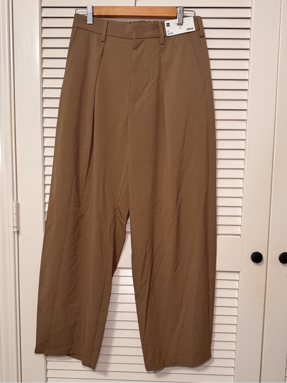 GU Chino Pleated Barrel Pants - Size S